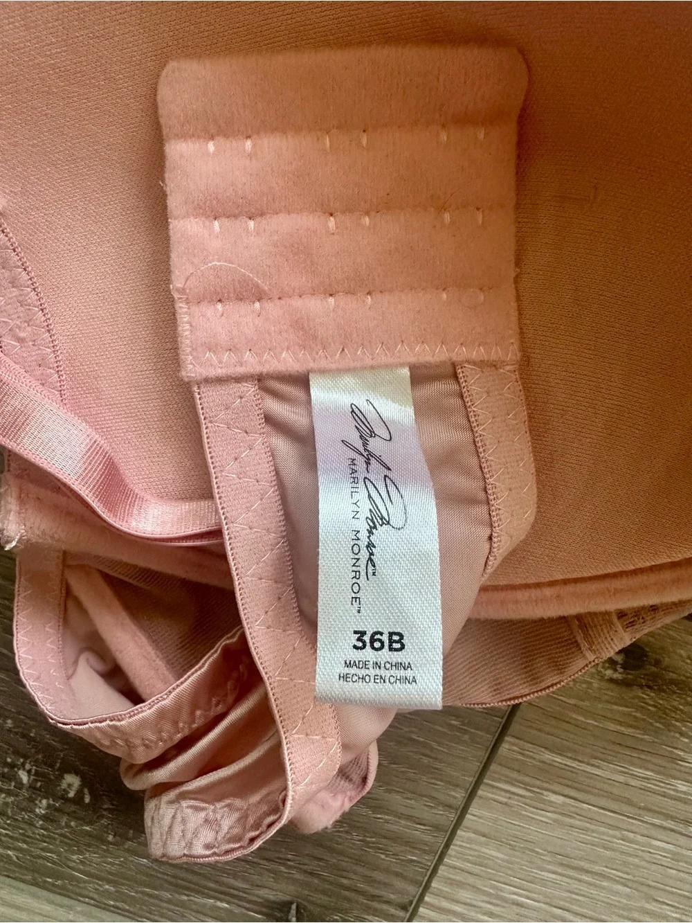 Marilyn Monroe soft pink